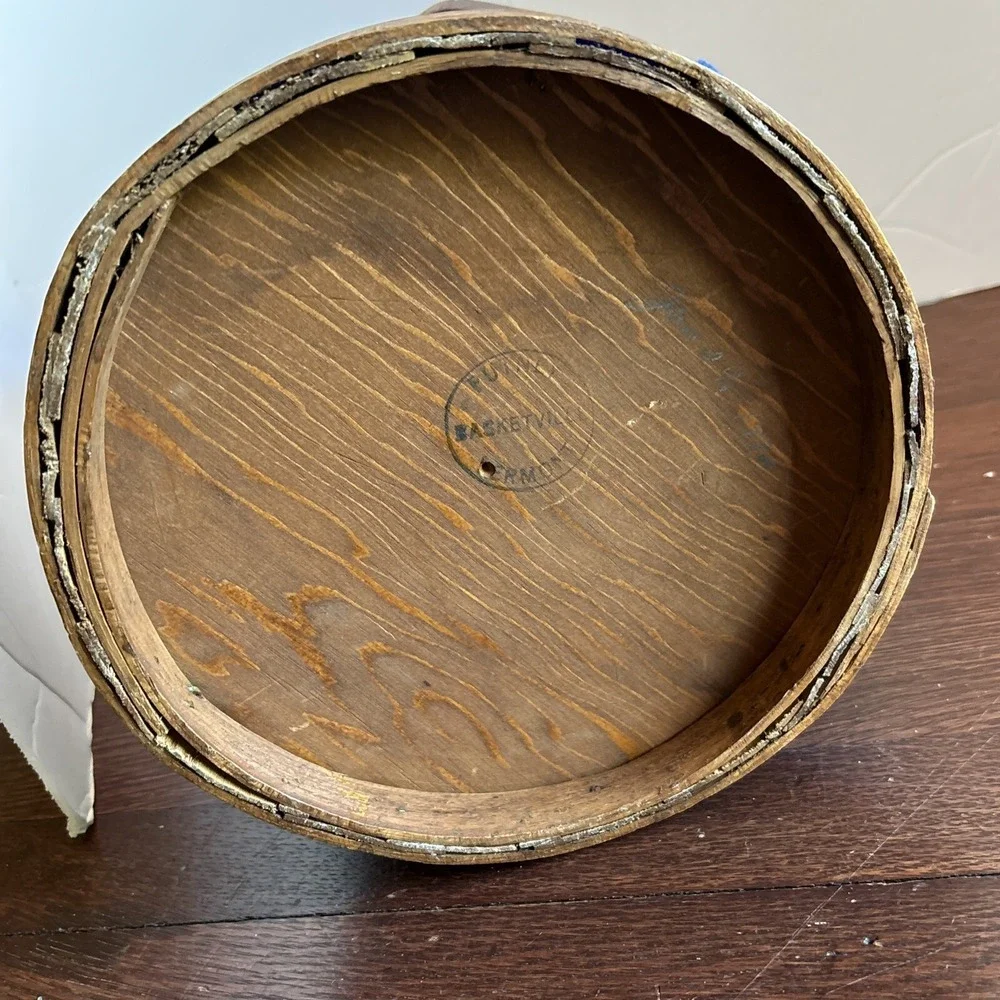 Wooden Basket Purse Basketville Putney VT Hand Painted‎ Lid Lined. Vintage 1970s